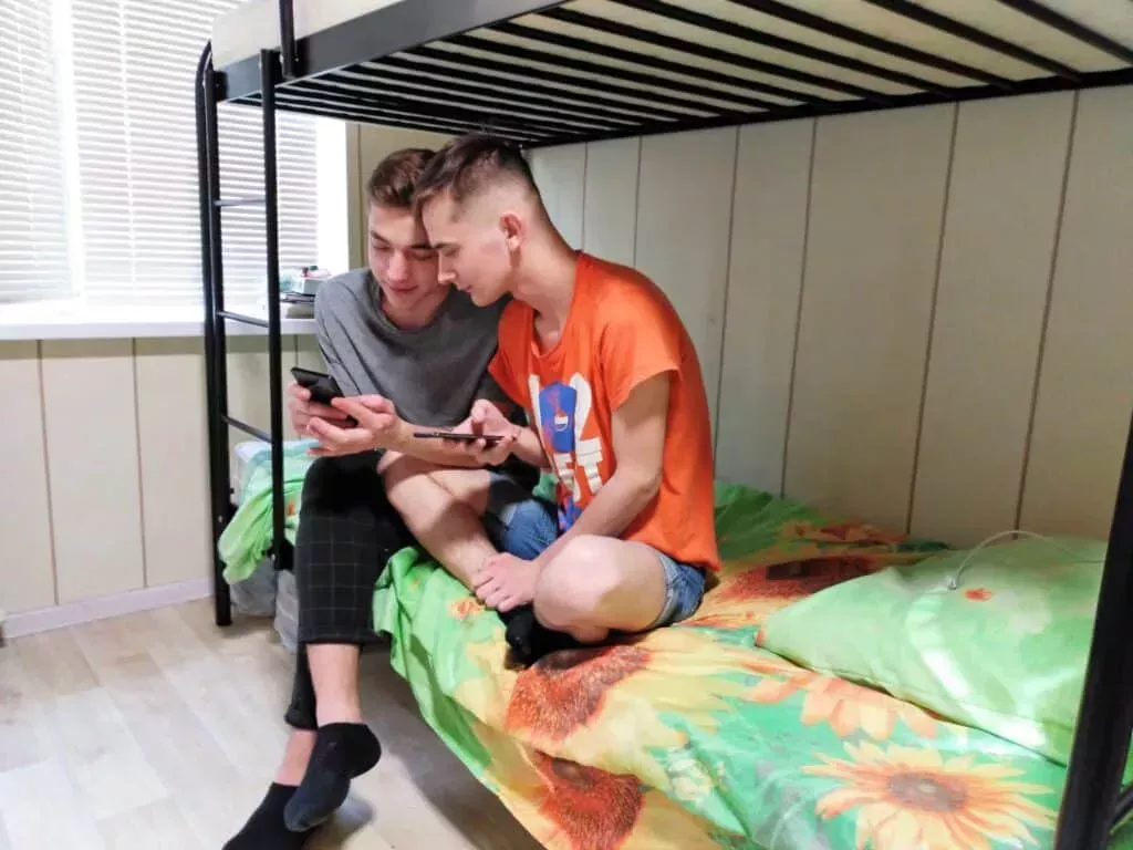 Cómo los refugios LGBTQ+ están ayudando a los ucranianos queer a sobrevivir a la guerra: 