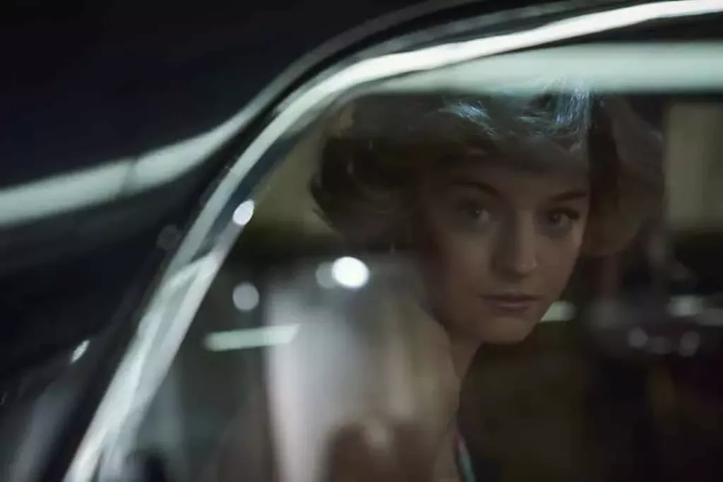 Emma Corrin, de The Crown, se sincera sobre los 