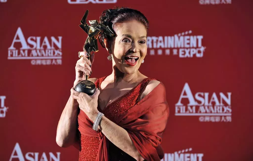 La legendaria actriz filipina Gina Pareno sale del armario como marica: 