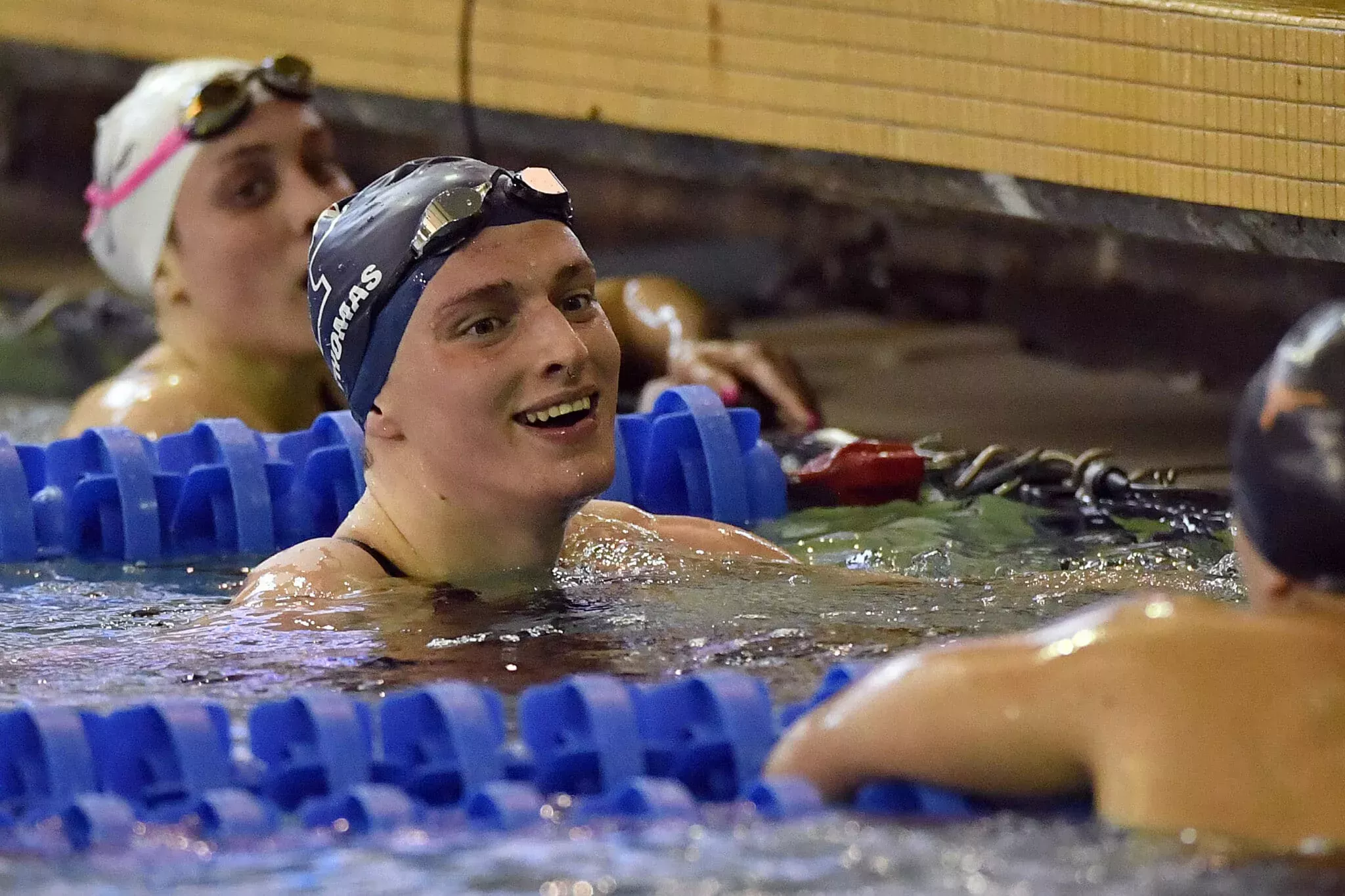 La nadadora trans que batió el récord, Lia Thomas, nominada a Mujer del Año de la NCAA