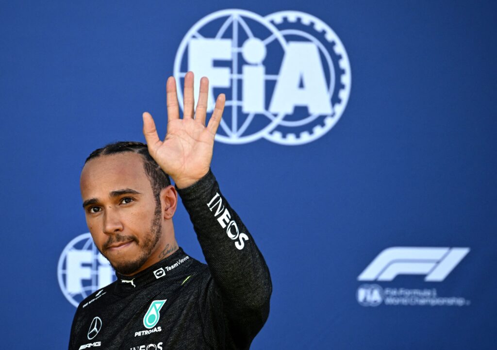 Lewis Hamilton siente asco hacia los aficionados que lanzaron insultos homófobos y racistas
