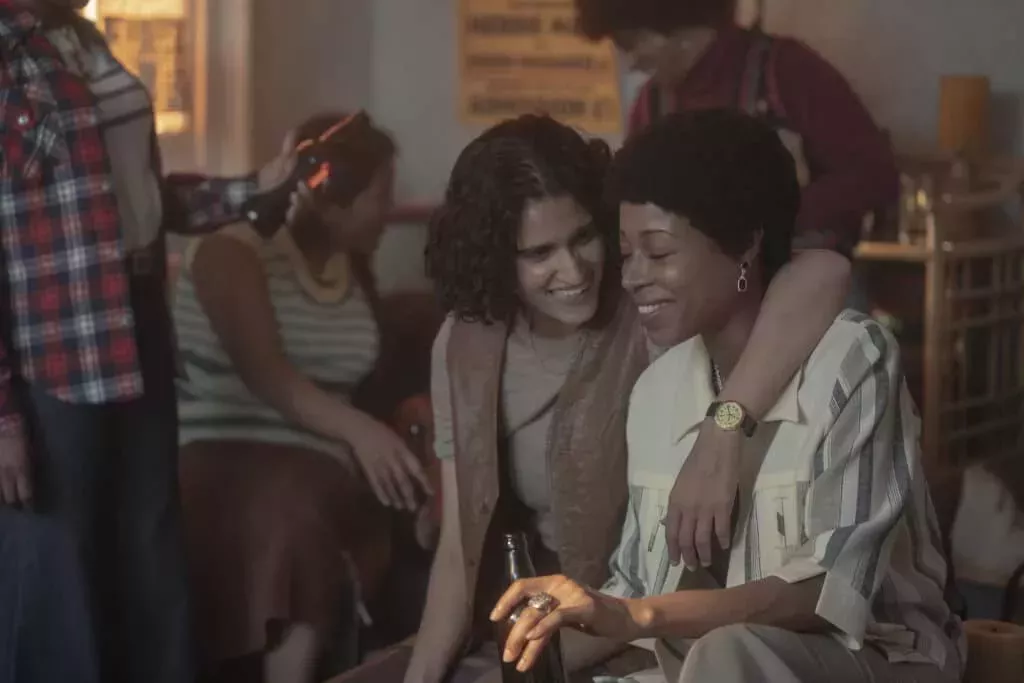 Los protagonistas de It's a Sin y Sex Education hablan de por qué su terror queer en HBO les pega demasiado.