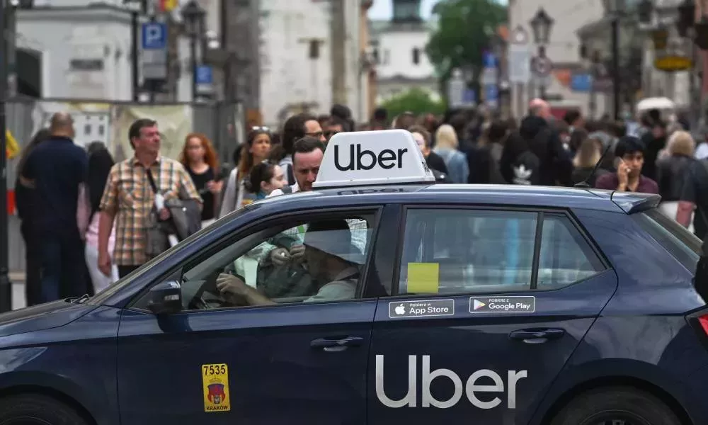 Uber presenta una nueva función para que los viajes sean más seguros para los pasajeros LGBTQ+