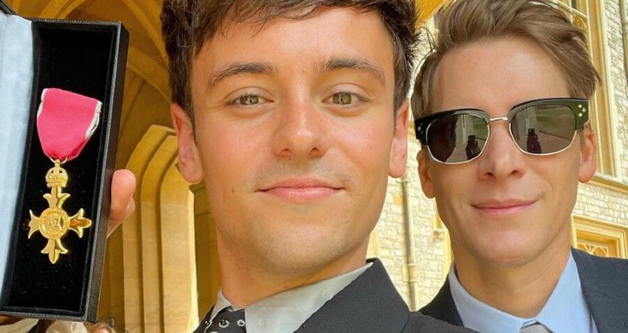 Tom Daley recibe la máxima distinción del Príncipe Carlos