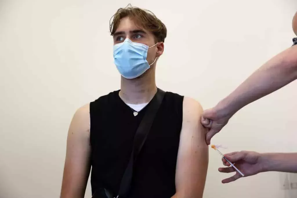 Viruela del mono: Los hombres homosexuales y bisexuales serán vacunados en Irlanda tras la creciente presión.