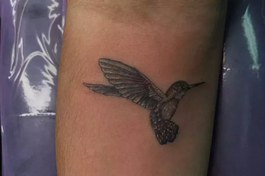 15 ideas de tatuajes pequeños para hombres en 2022