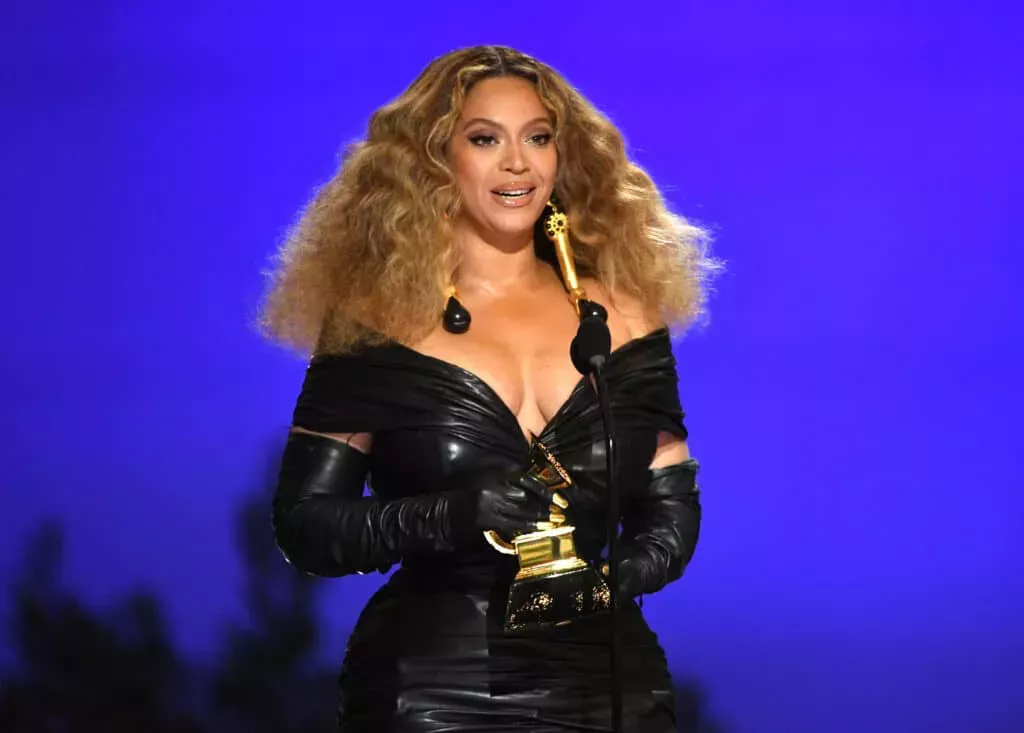Beyonc&eacute; eliminar&aacute; un insulto 