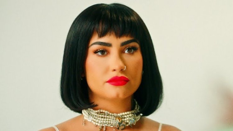 La razón del nuevo cambio de pronombres de Demi Lovato