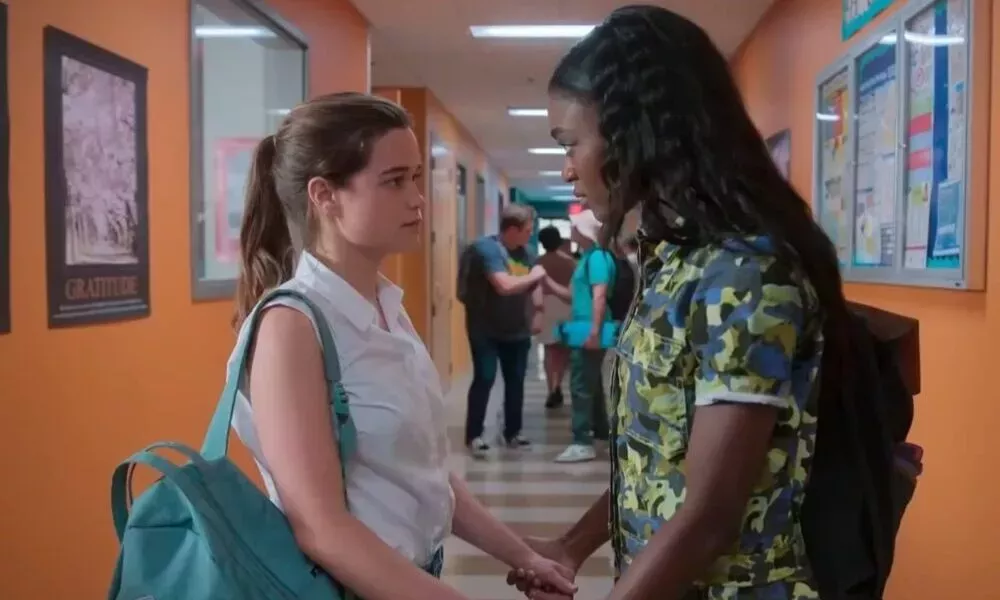 El showrunner de First Kill tiene una teoría de por qué Netflix canceló el drama vampírico lésbico