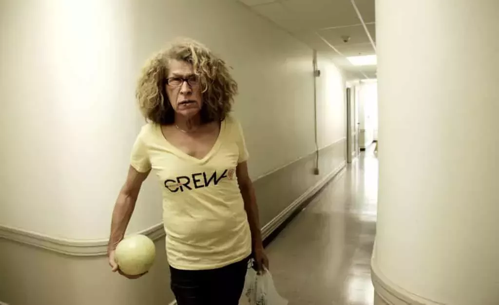 Lo que la extraordinaria vida de la legendaria anciana trans Donna Personna nos enseña sobre la familia elegida