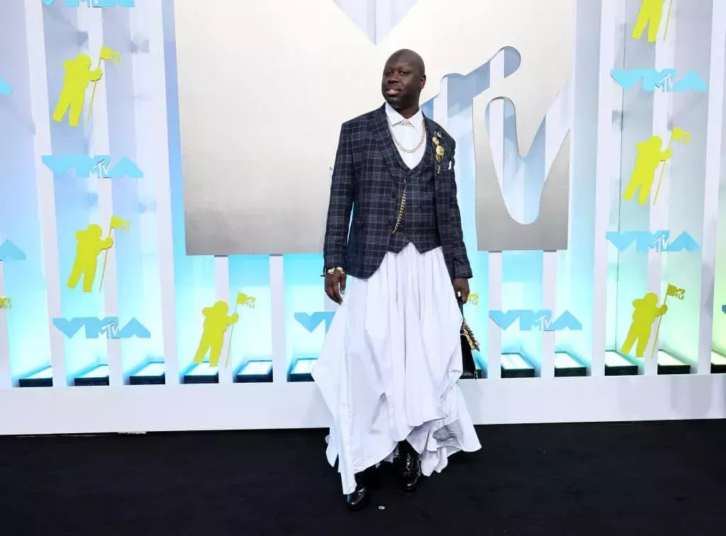 Los mejores, peores y más sorprendentes looks de los MTV VMAs 2022 - desde Lil Nas X hasta Lizzo