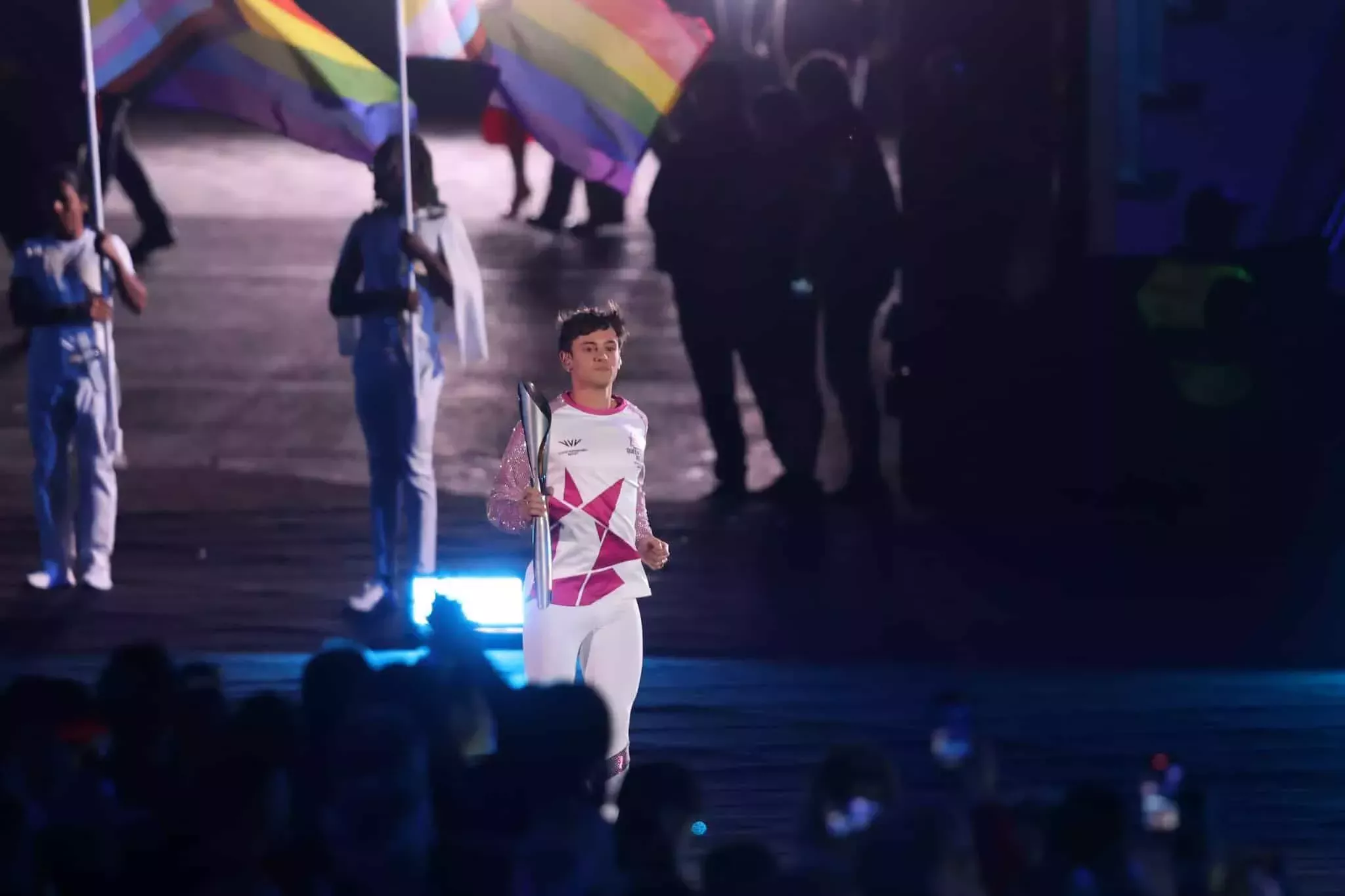 Tom Daley advierte que los derechos LGBTQ+ podrían volver 