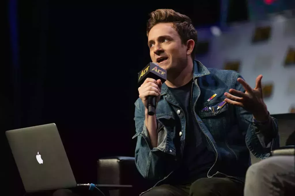 Tom Lenk habla de los iconos queer, del asesinato con hacha y de si su personaje de Buffy era gay