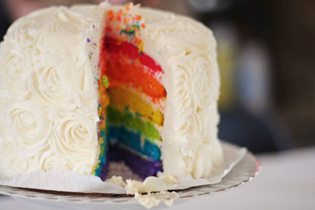 Un pastelero homófobo se niega a vender una tarta de boda a una pareja de lesbianas