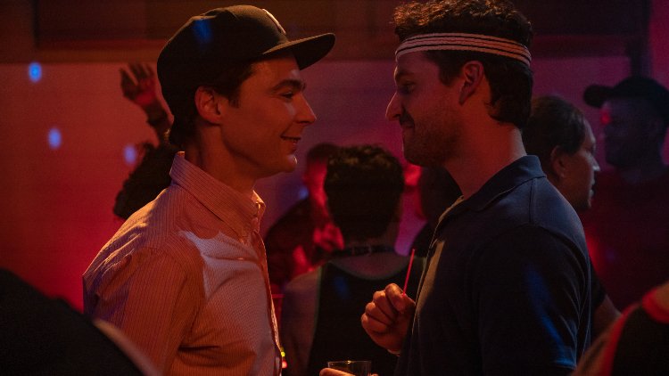 Jim Parsons y Michael Showalter hablan del amor y la pérdida de 'Spoiler Alert'