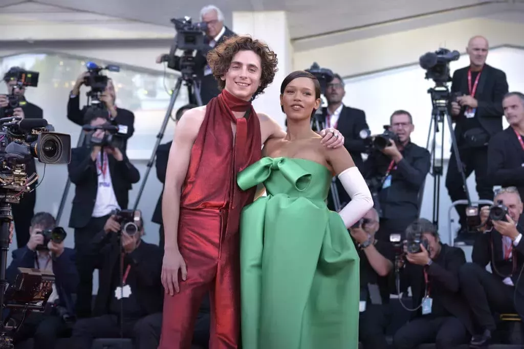 Timothée Chalamet dice que las redes sociales hacen