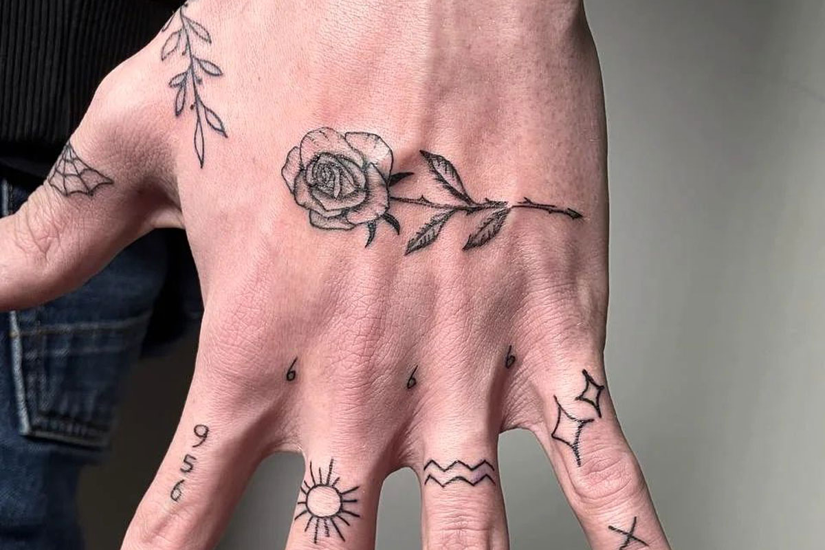 10 ideas geniales e interesantes para tatuajes de manos para hombres