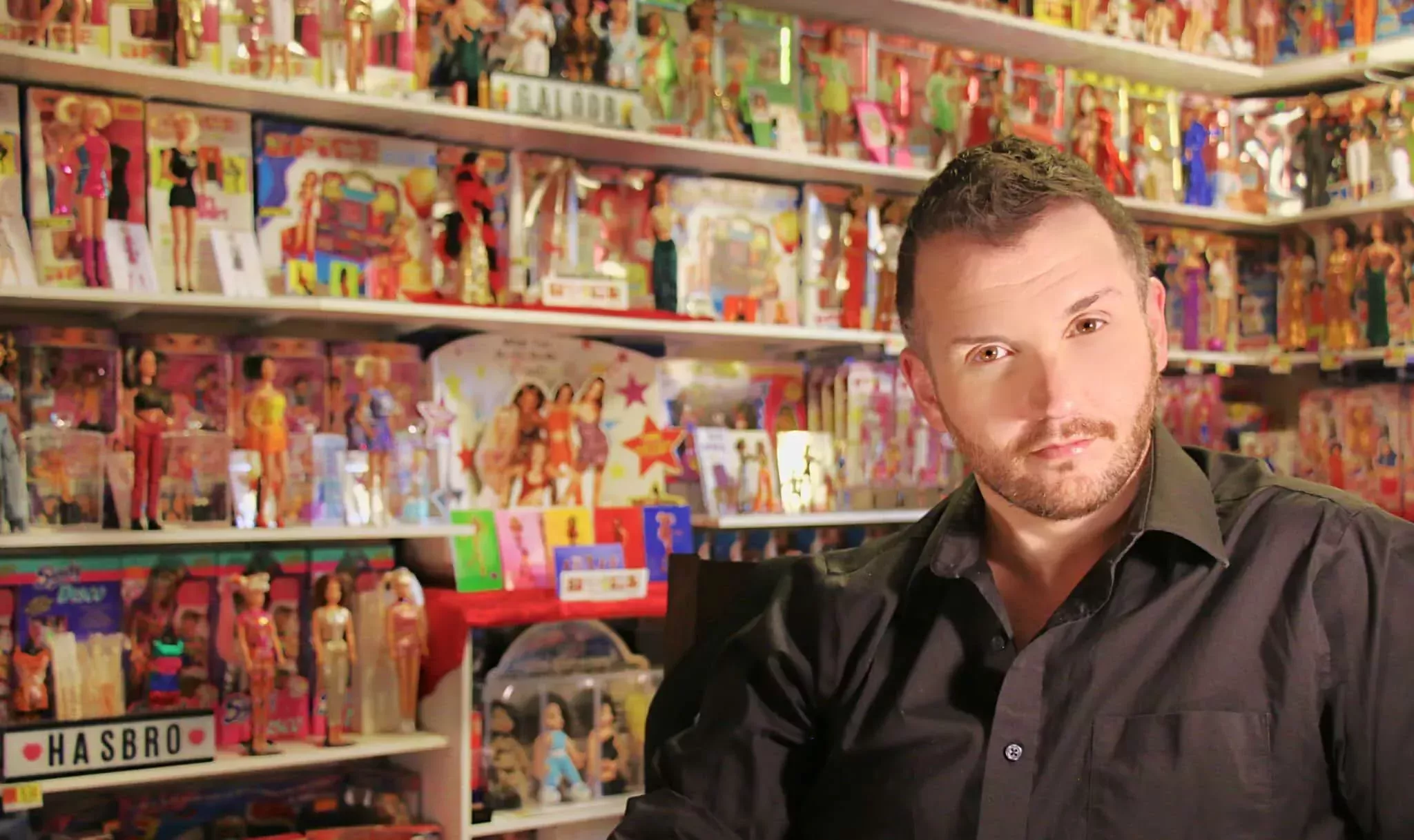 Conoce al hombre que construyó la mayor colección de muñecas de las Spice Girls del mundo: '¡Nunca terminaré!