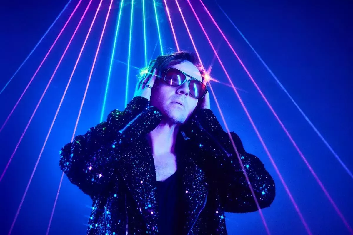 Darren Hayes, de Savage Garden, lanza su nuevo álbum