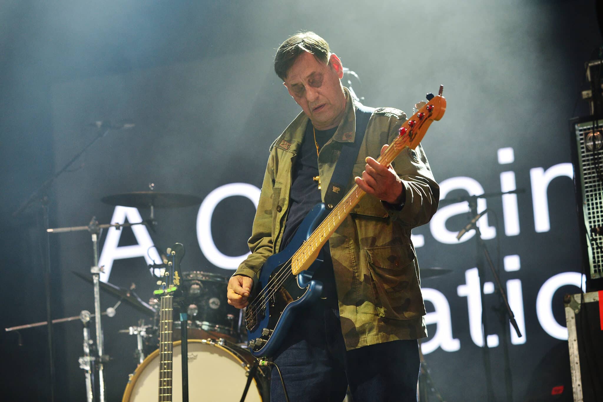 El bajista de A Certain Ratio, Jez Kerr, sale del armario como bisexual