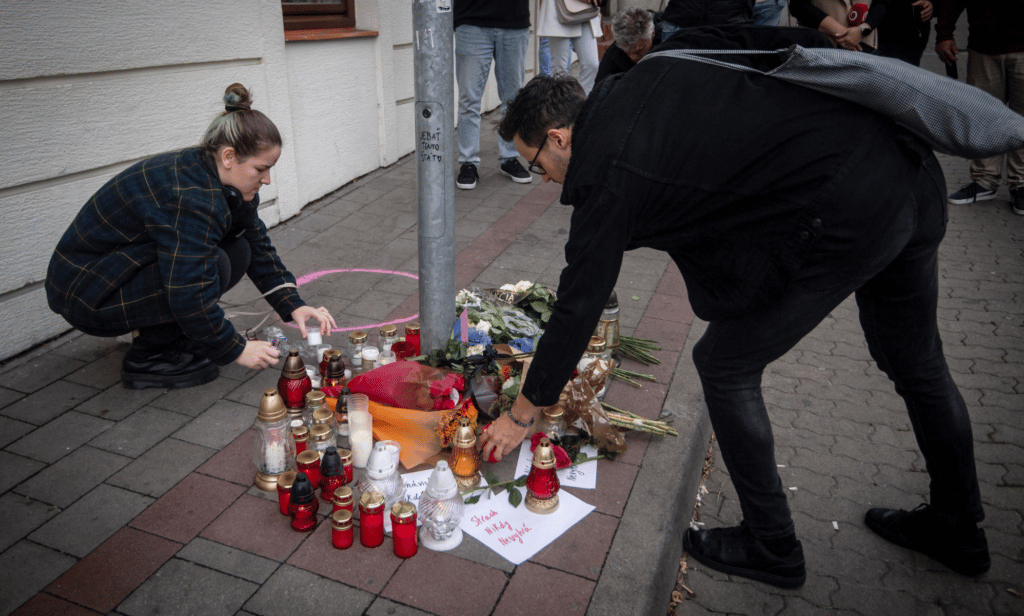 El ataque a un bar LGTB+ de Eslovaquia podría ser un ataque terrorista