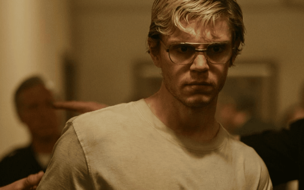 La madre de la víctima de Dahmer, Tony Hughes, denuncia la serie de Netflix: 'No ocurrió así'