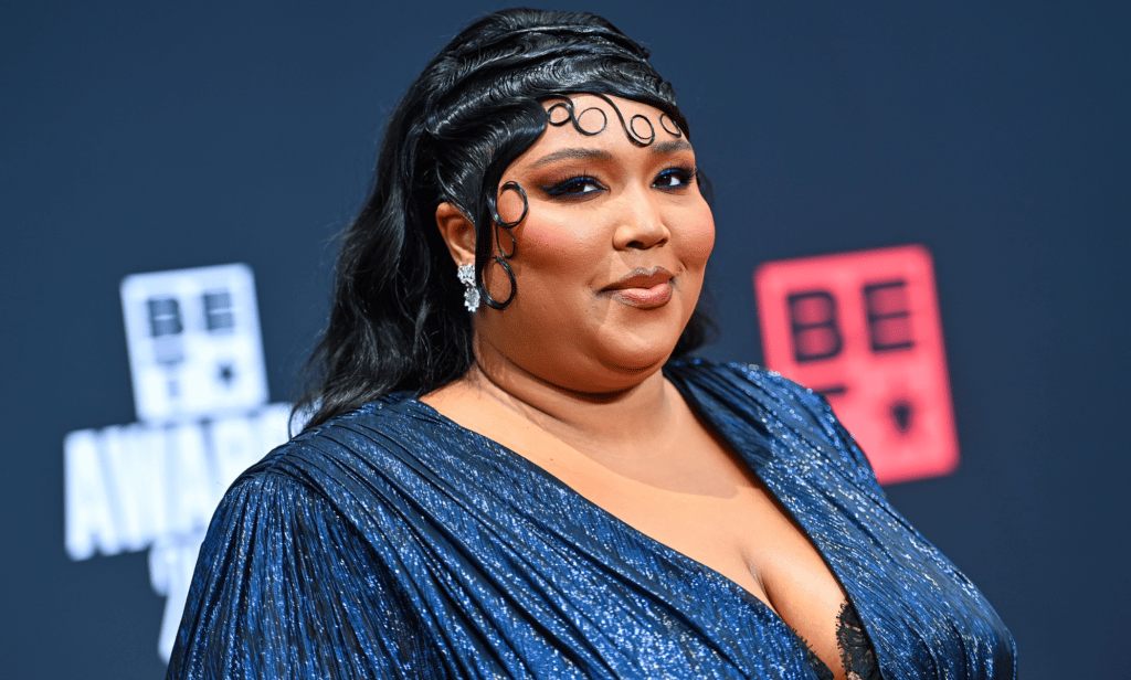 Lizzo explica por qué dijo que no cree en la monogamia: '¿Es una religión?