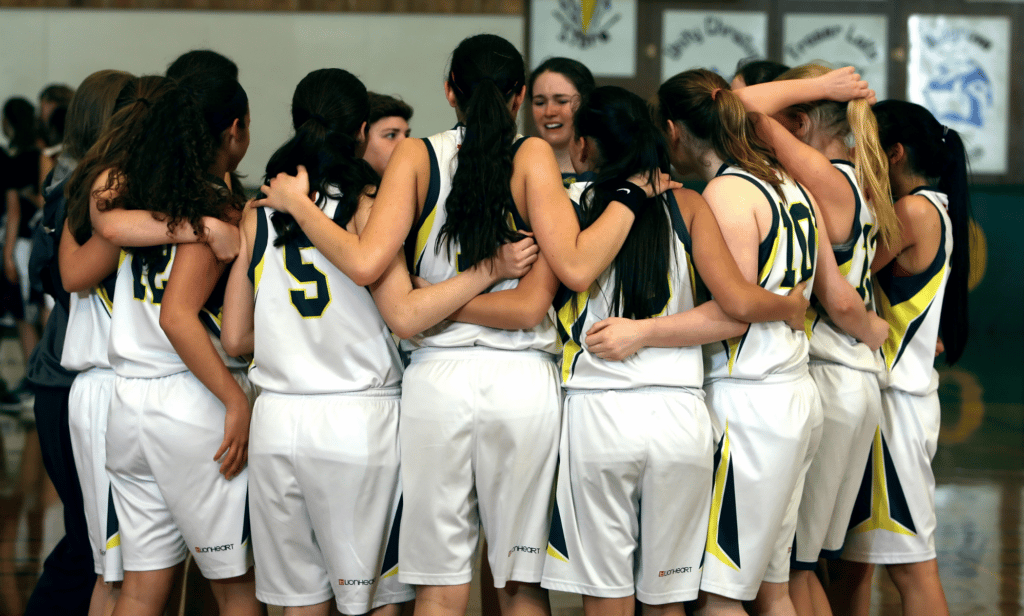 Los estudiantes de Florida deben presentar sus expedientes de menstruación en línea en una medida