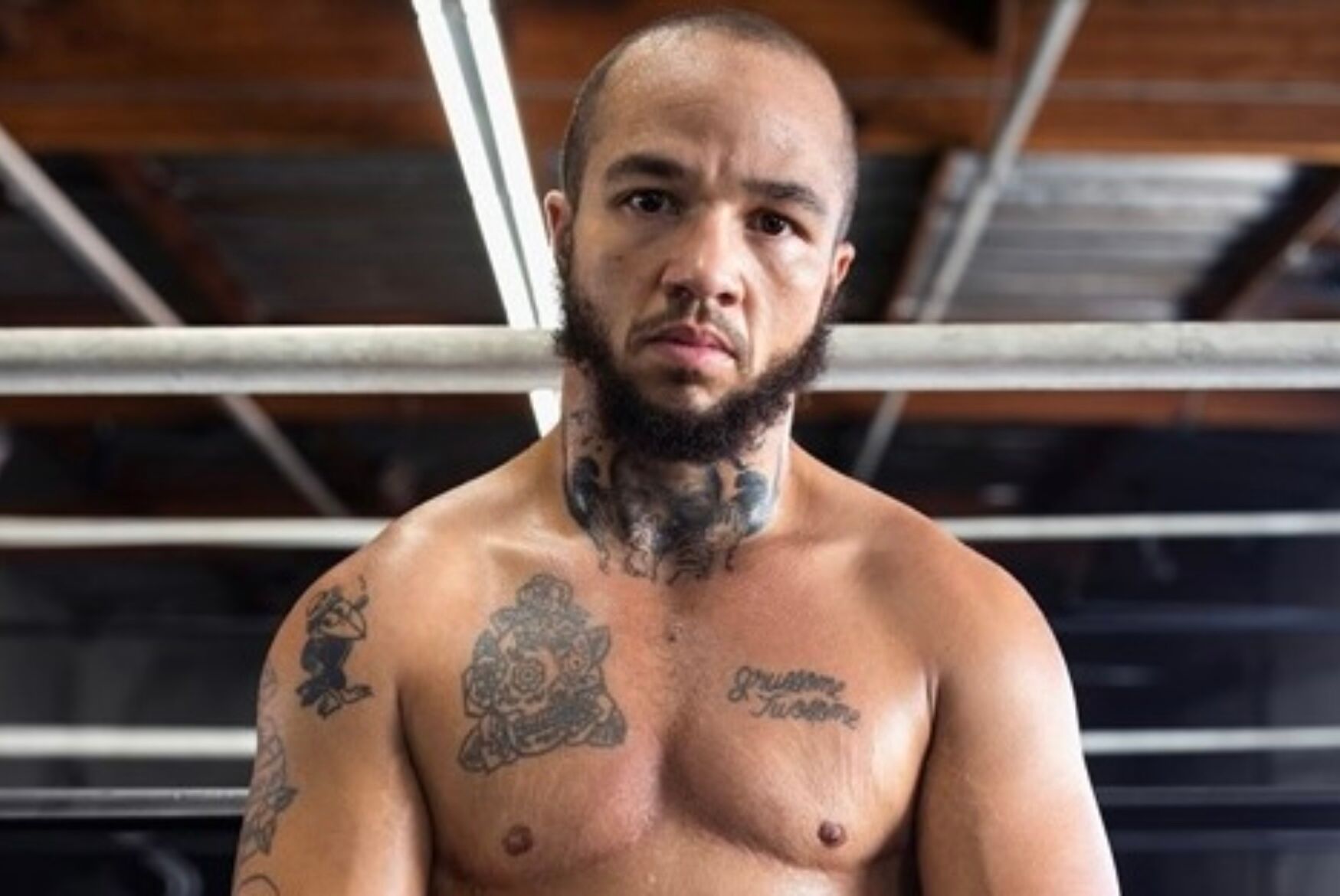 El boxeador trans Patricio Manuel demuestra ser una inspiración