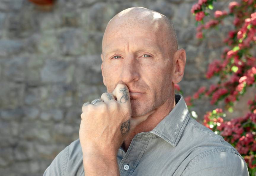 Gareth Thomas habla de la lucha contra el VIH y los atletas trans