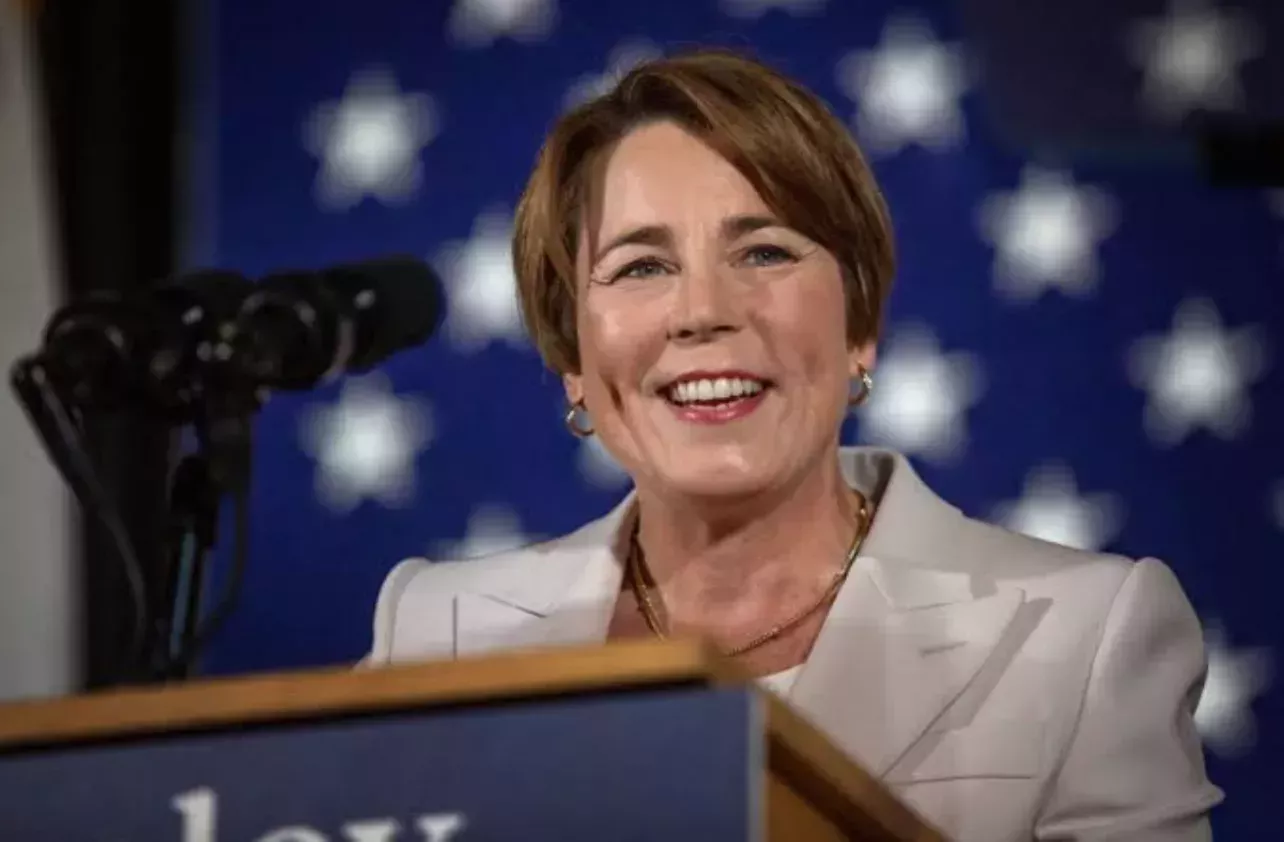 Massachusetts elige a la primera gobernadora estadounidense abiertamente lesbiana