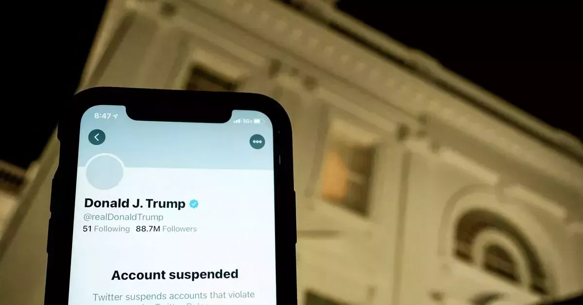 Trump desprecia a Twitter después de que Musk anuncie la reactivación de la cuenta del expresidente