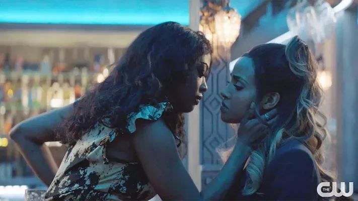 8 momentos de la cultura pop que beneficiaron a las mujeres homosexuales en 2022