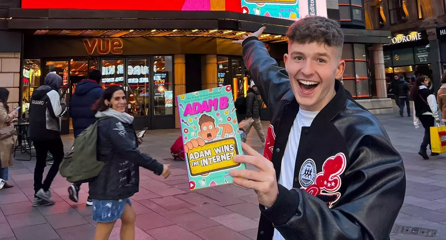 El YouTuber Adam B explica por qu&eacute; era tan importante salir del armario: 
