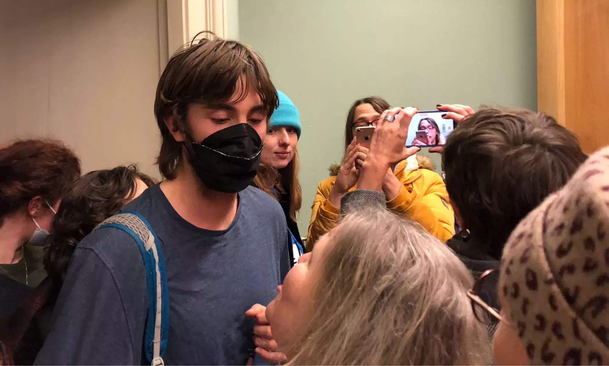 Estudiantes de la Universidad de Edimburgo protestan contra la odiosa película antitrans: 'Esta gente fingirá que fueron víctimas'