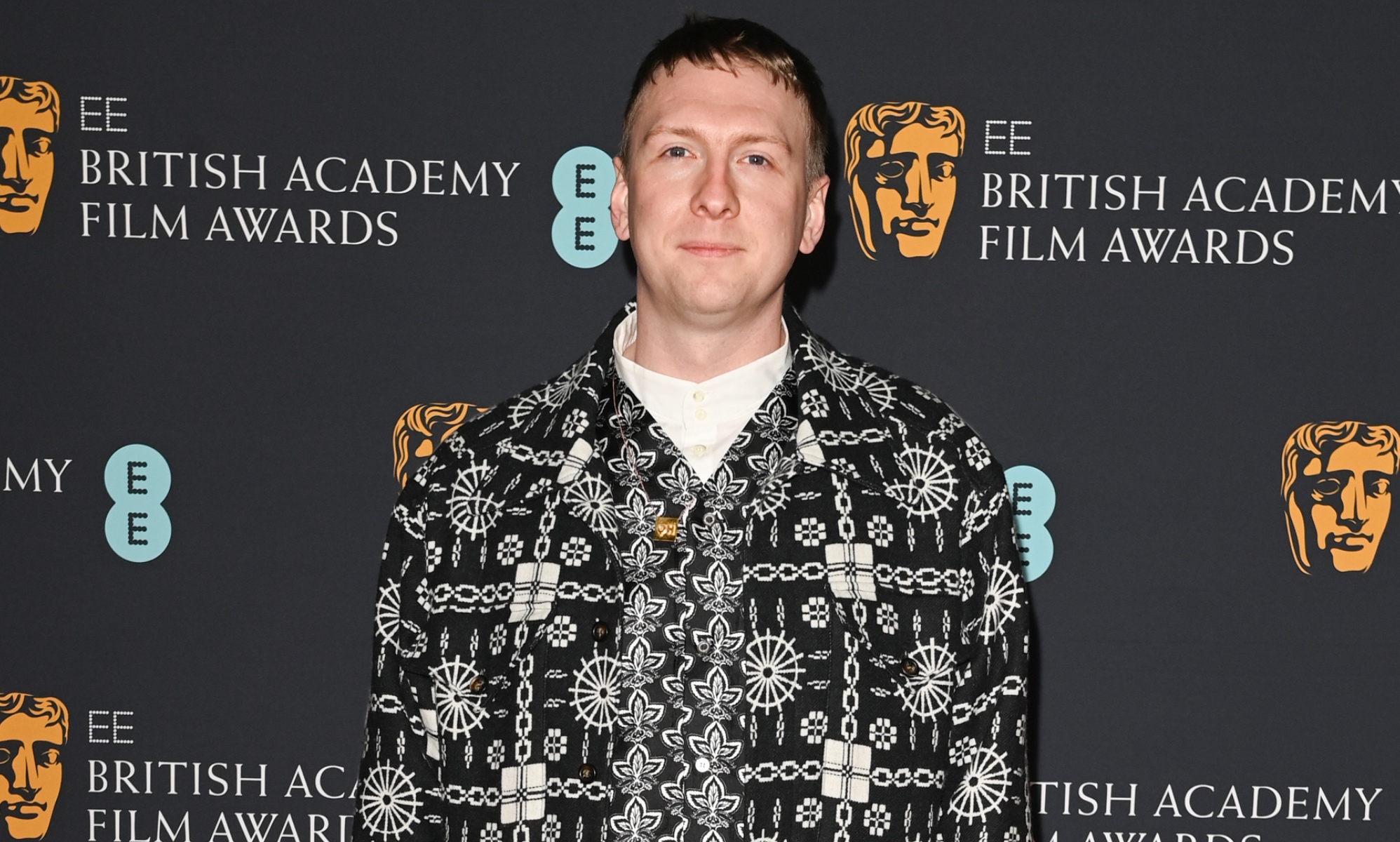 Joe Lycett responde a las críticas por haber actuado en Qatar