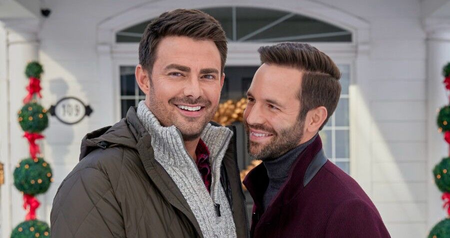 Jonathan Bennett habla sobre la presión social hacia los hombres gays de ser "perfectos"