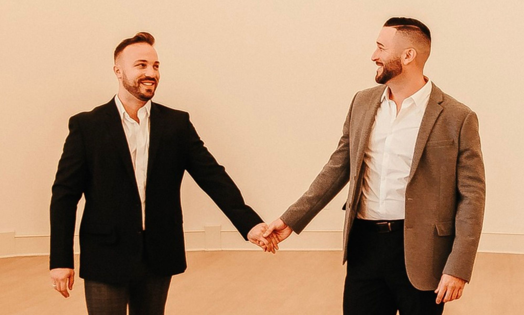 La estrella del béisbol TJ House se declara gay y anuncia su compromiso con su novio