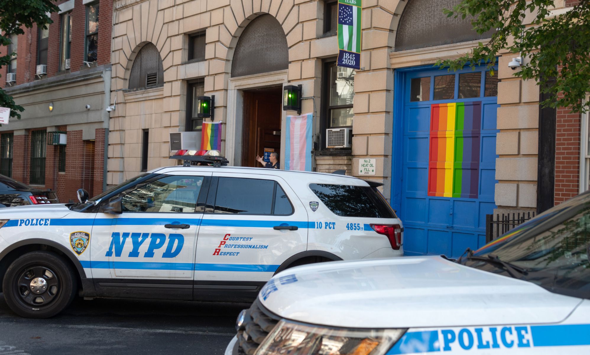 Se investiga en Nueva York dos muertes de hombres gays