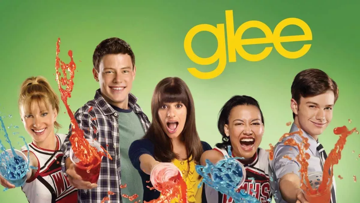 La nueva docuserie de Glee, tachada de 