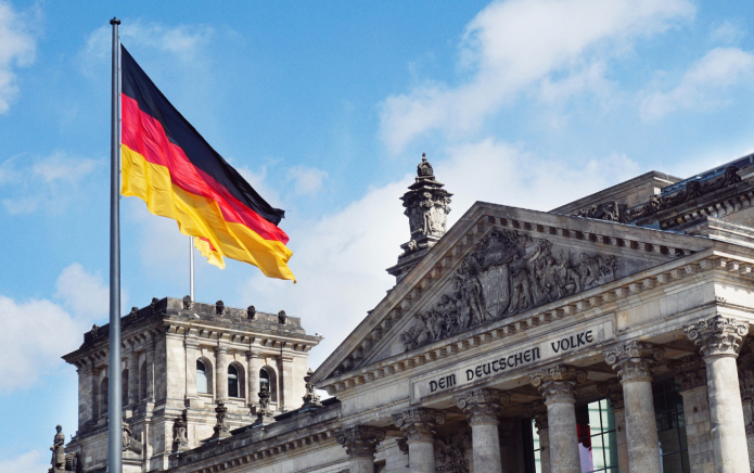Los católicos LGBTQ+ de Alemania obtienen nuevos derechos laborales