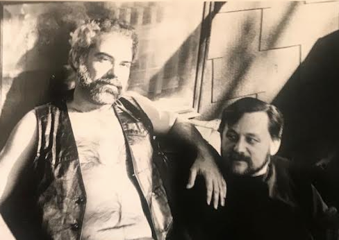 Una colección de poesía a mi pareja fallecida por sida