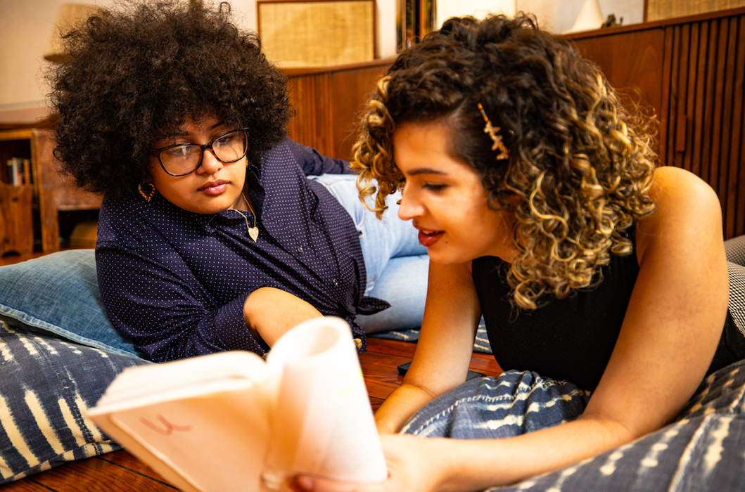 Disfruta de estas recomendaciones de lectura queer para el invierno