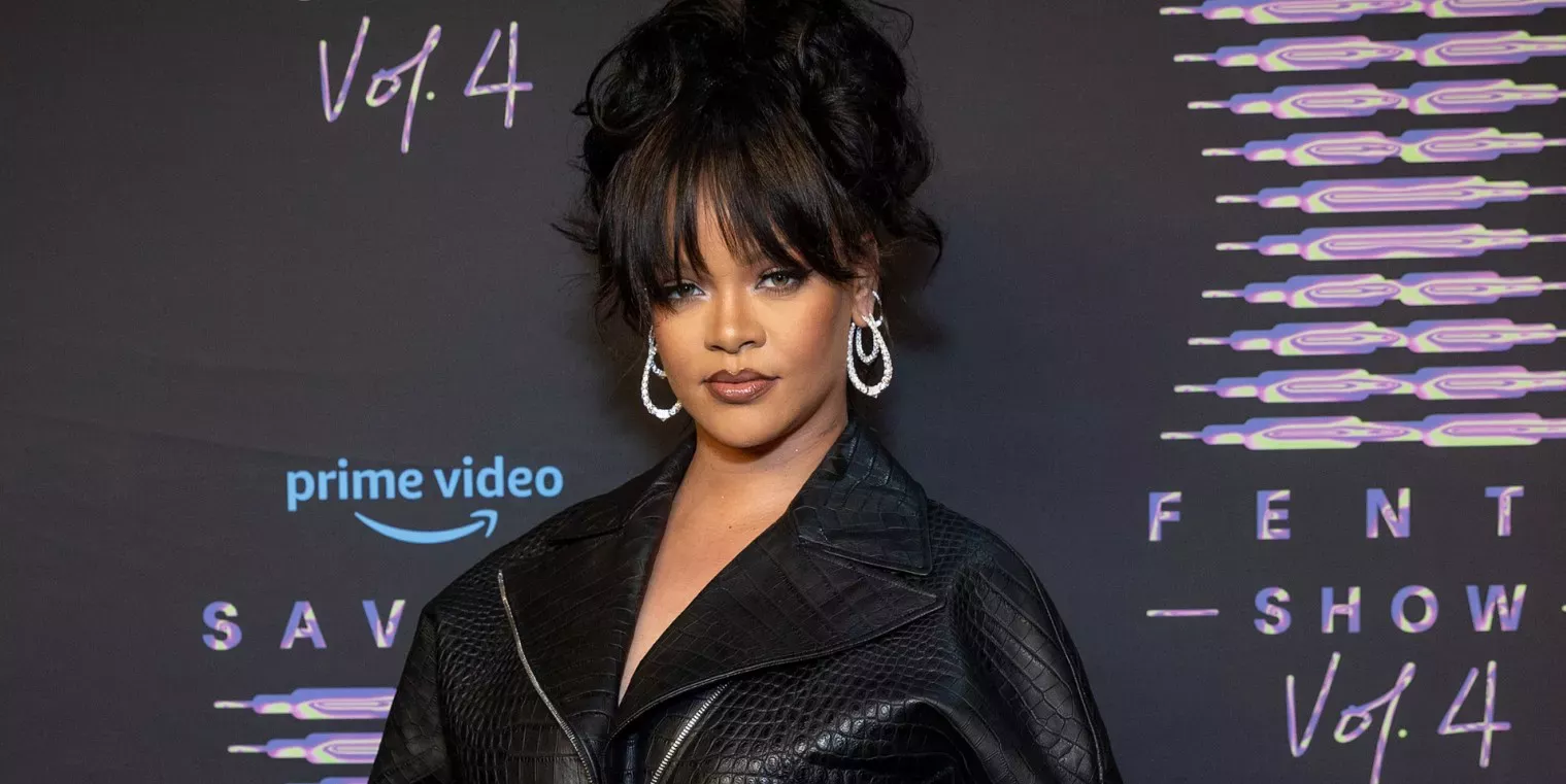 Rihanna habla inc&oacute;modamente de las personas no binarias en un clip que ha vuelto a salir a la luz, pero al menos lo intent&oacute;.