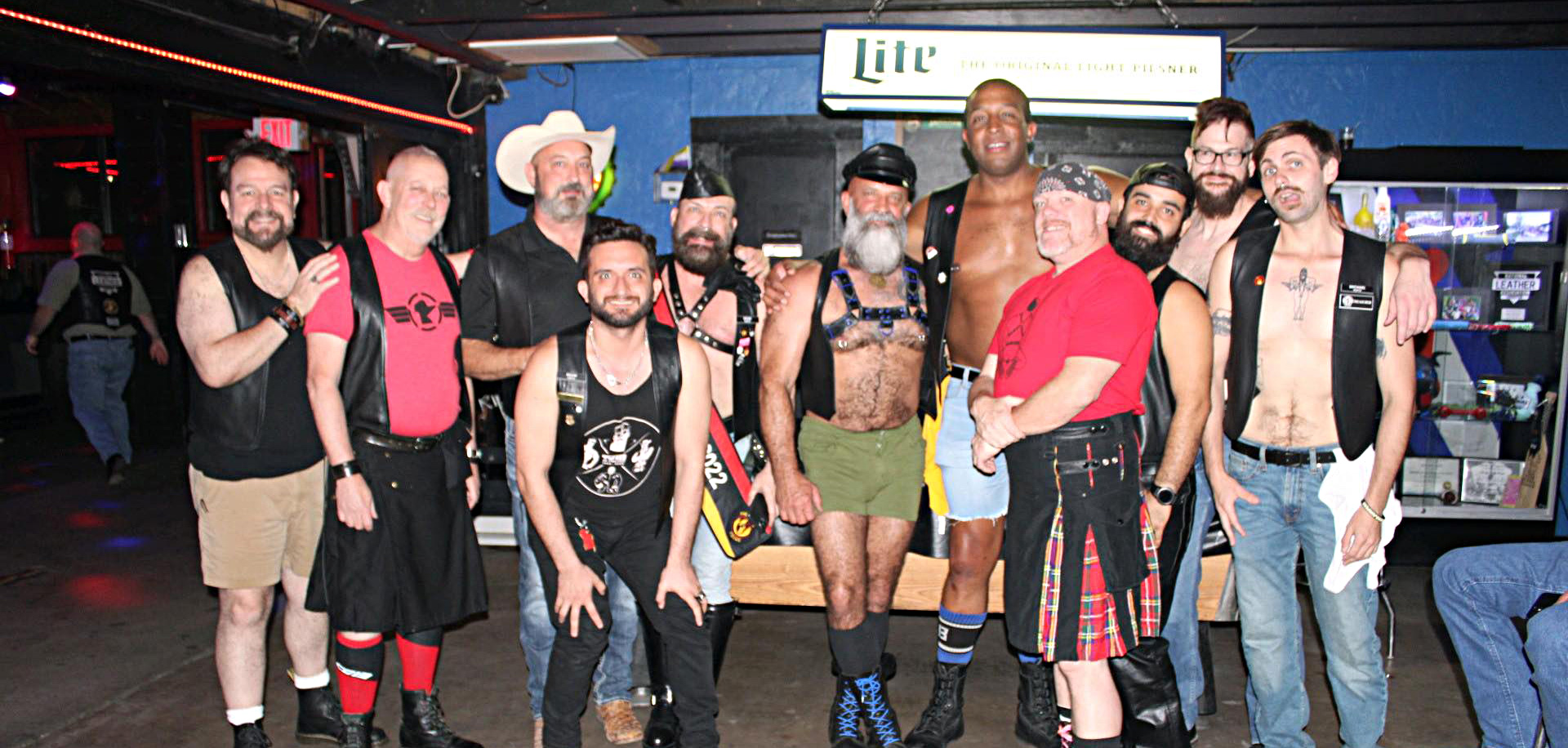 The Misfits celebra 30 años de servicio y comunidad