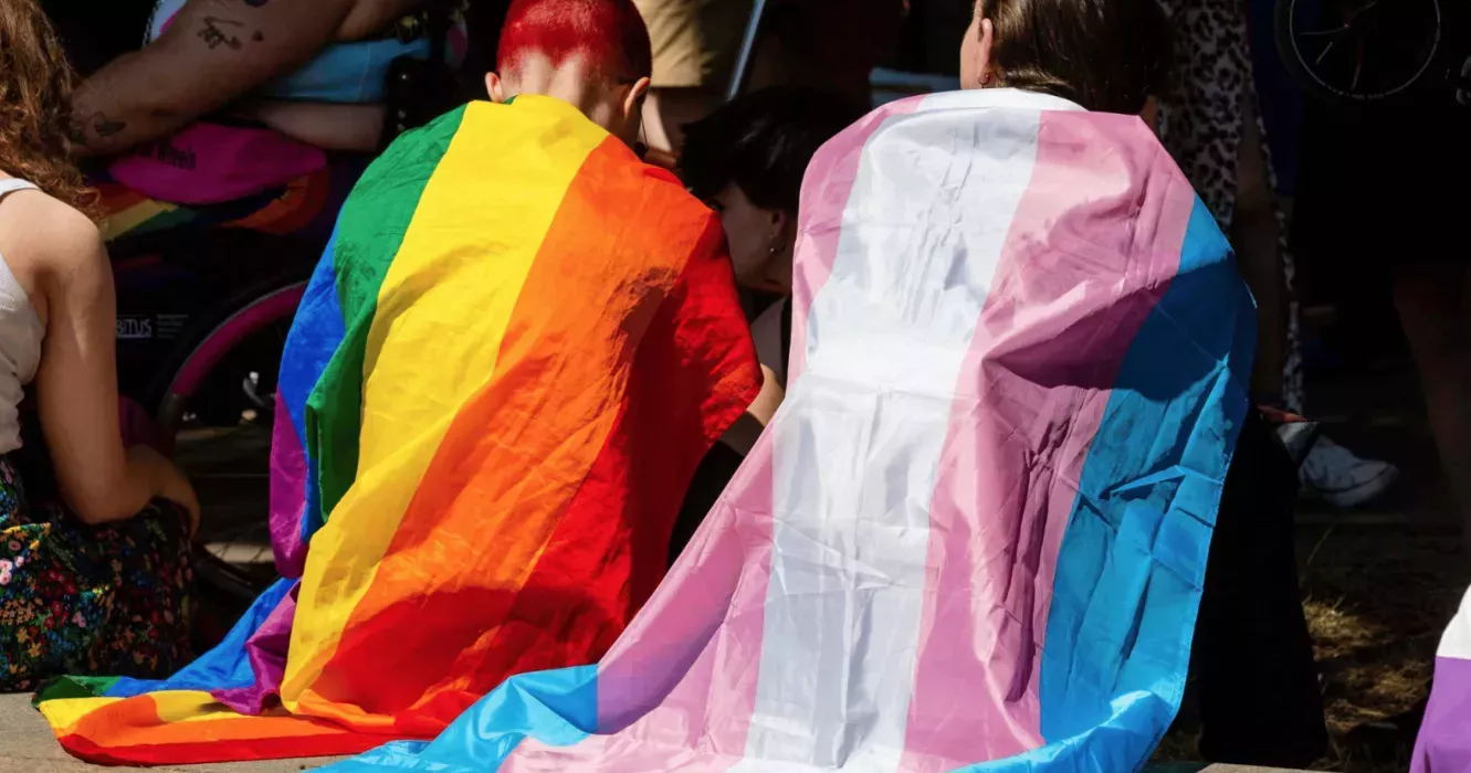 Un estudio revela que un número escandalosamente elevado de delitos de odio contra personas LGBTQ+ no se denuncian a la policía