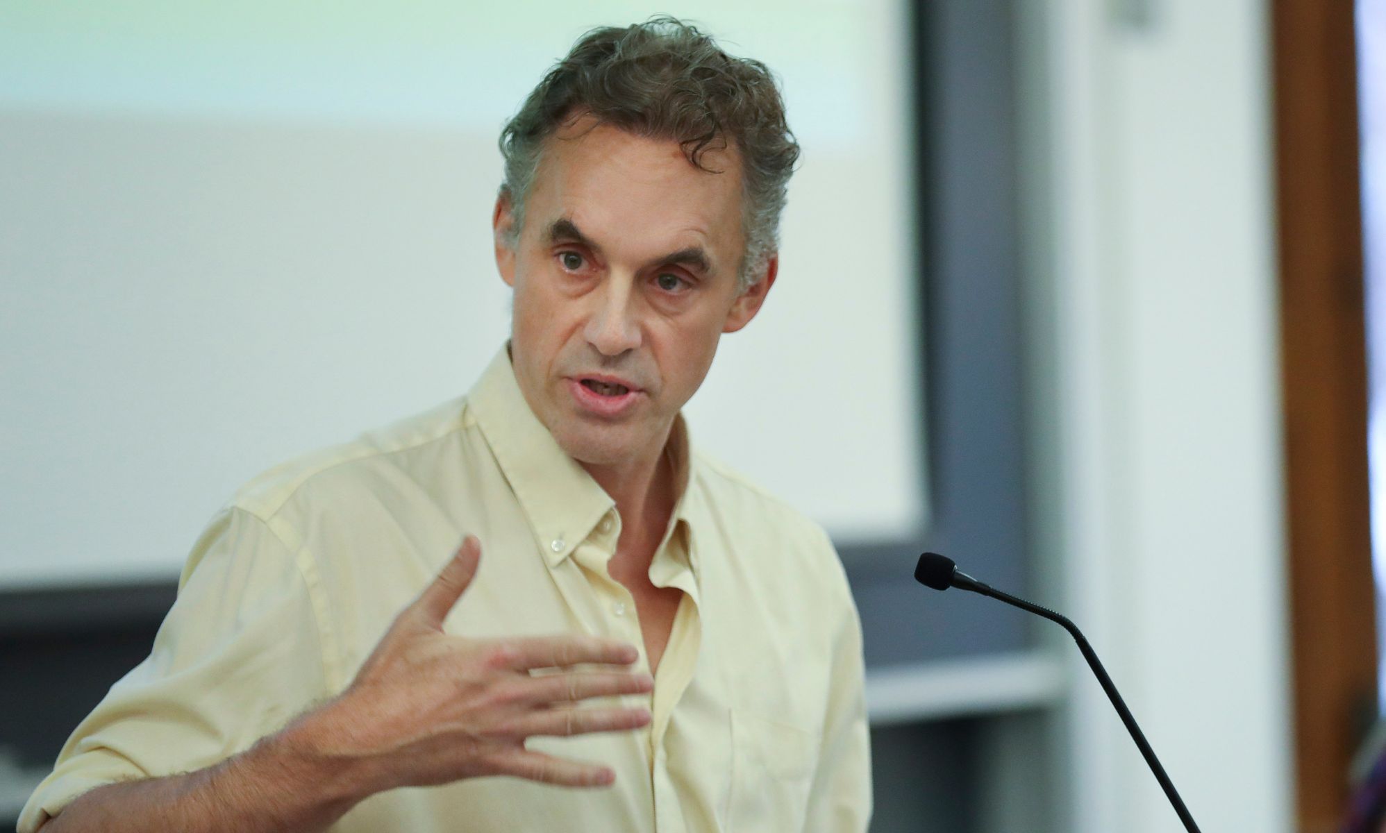Jordan Peterson podría perder su licencia de psicología por sus comentarios antitrans