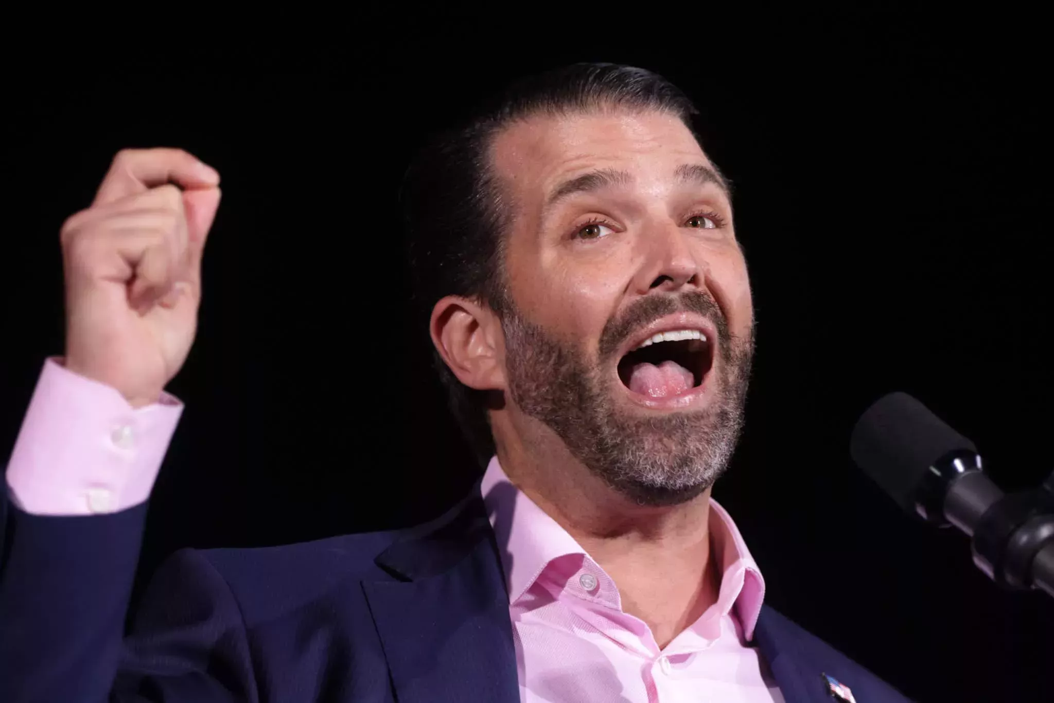 Donald Trump Jr dice que Pete Buttigieg sólo consiguió su trabajo porque es gay en una patética perorata