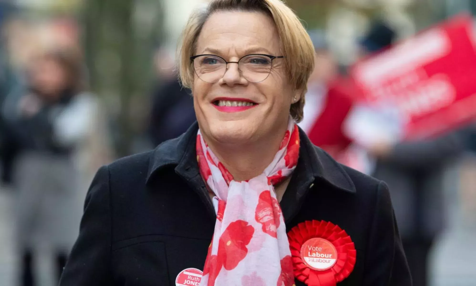 Eddie Izzard dice que es un
