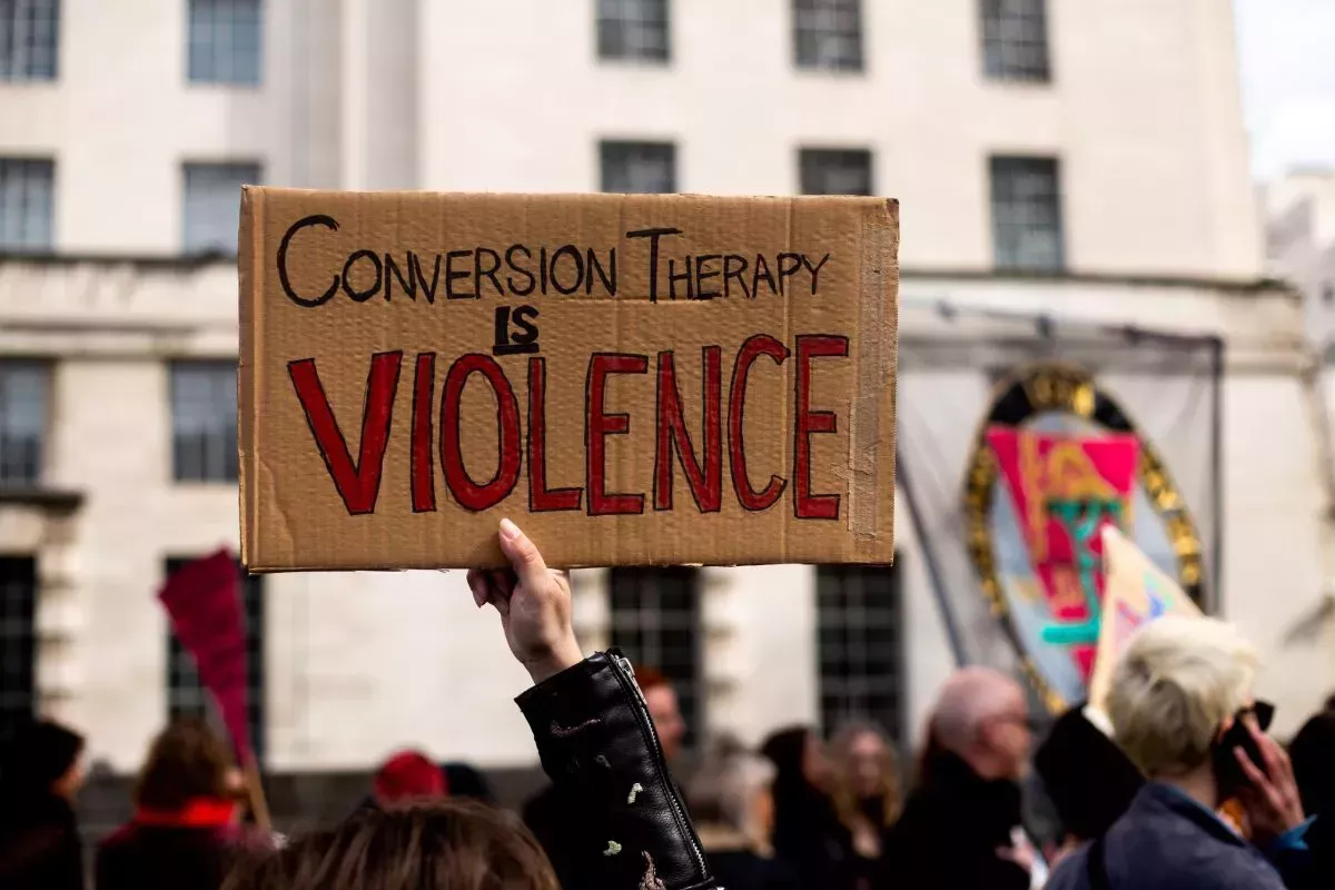 Opinión: La terapia de conversión debe prohibirse a nivel federal 